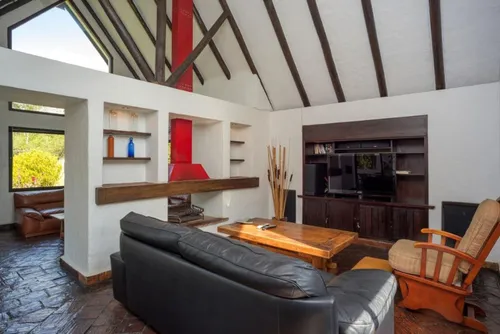Casa En Arriendo/venta En Canelon. Cod A16565