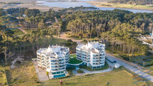 Punta Del Este - Frente Al Mar-  2 Ambientes  Amenities  Bou