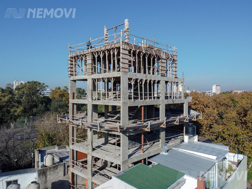 Venta Local Con Patio Parque Saavedra