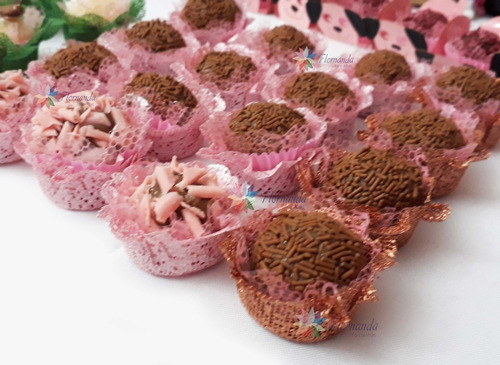 100 Forminhas Doces Finos Tela Escócia Cestinha 3,5cm