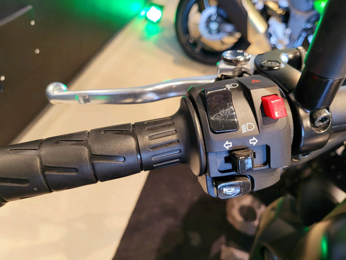 #009 - Kawasaki Vulcan S Abs - 2025 - Royal Enfield