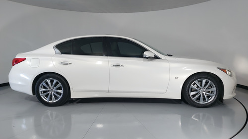 Infiniti Q50 3.7 Perfection At