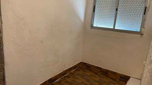 Alquiler Apartamento 2 Dorm. Con Local Comercial, Pando.