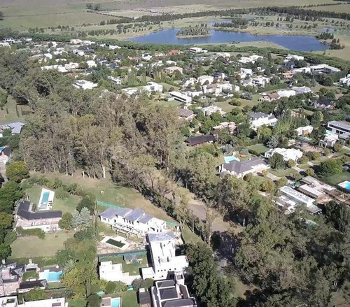 Imagen 5 de 11 de Lote De 2400m2 En Kentucky Club De Campo, Funes.