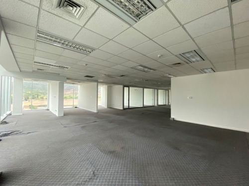 Excelente Oficina En Ciudad Empresarial