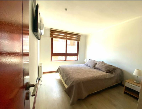 Depto Av Las Condes. 2 Dorm. La Cabaña