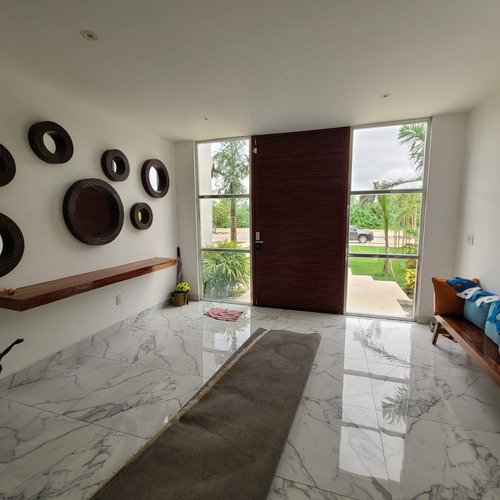 Casa En Venta En Lagos Del Sol, Cancun