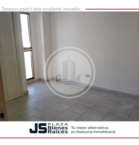 Imagen 11 de 14 de Venta De Amplio Apto Piso / Alto Urb El Bosque/ 04243256750