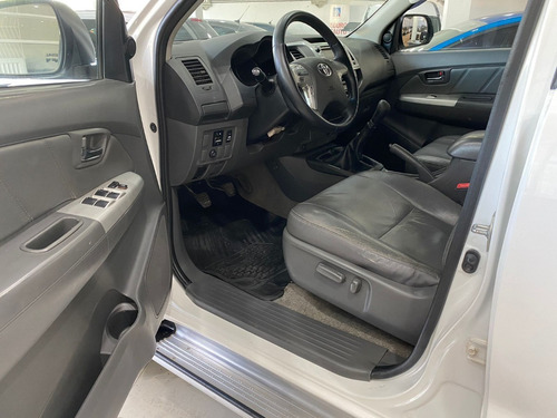 Imagen 10 de 15 de Toyota Hilux