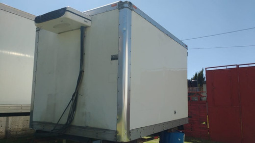 Imagen 1 de 8 de Carroceria Tipo Refrigerada Marca Everest Modelo 2011