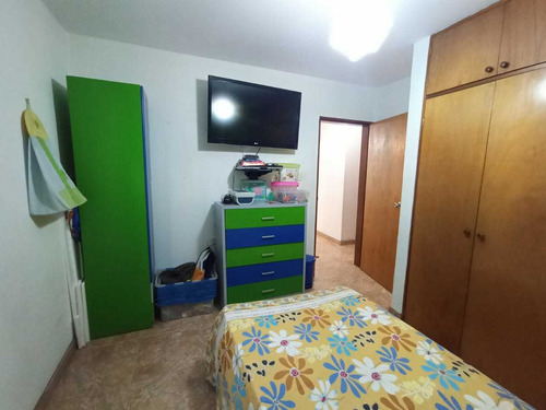 Apartamento En Conjunto Residencial La Ponderosa, Los Teques
