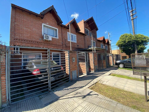 Imagen 1 de 13 de Ph De Tres Ambientes En Venta, Ituzaingo. Excelente Estado.