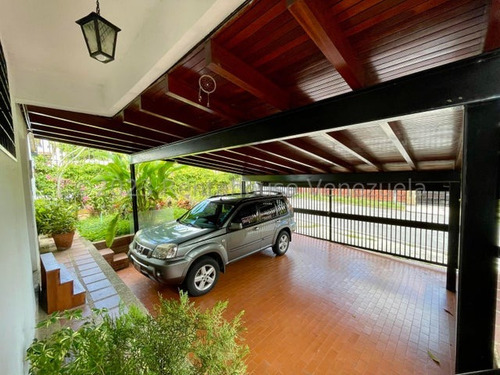 407m2 De Terreno Y 350m2 De Construcción En Sorocaima Acogedora Casa, Cuenta Con Distintas Áreas Para El Disfrute Y Confort De Toda La Familia, Mls#24-12689