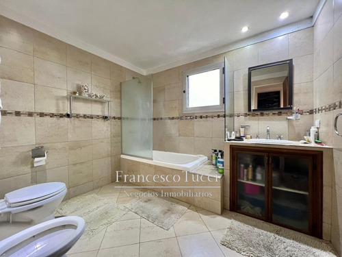 Casa En Venta 5 Ambientes Altos Del Sol