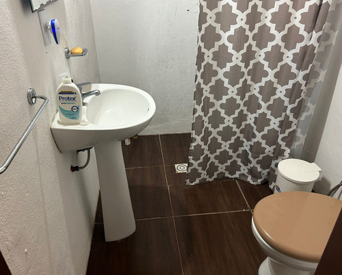 Inmobiliaria Costa Azul Vendea Casa De 2 Dormitorio Y 3 Baños En Zona De Costa Azul Con Excelente Vista Al Mar