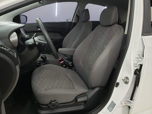 Imagem 9 de 14 de Hyundai Hb20s 1.6 Comfort Plus Flex Automático 2017 2018
