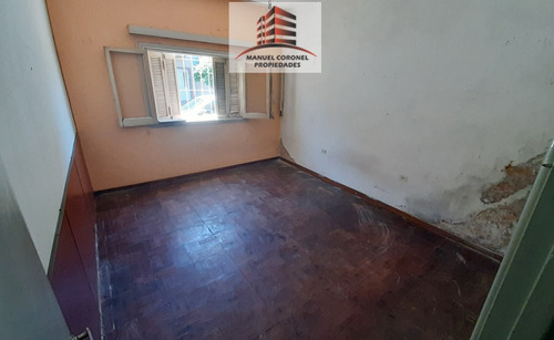 Casa De 3 Amb Lote De 232 M2. Cochera. Patio. Jardin. Casero