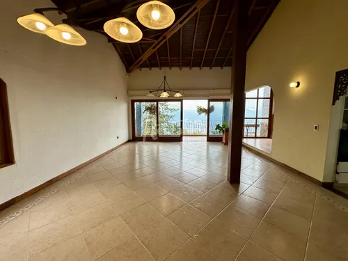Casa En Arriendo En Loma Del Escobero. Cod A776176