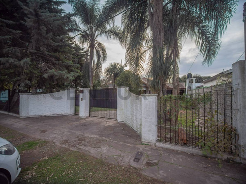 Casa - Lote En Venta En M.b Gonnet