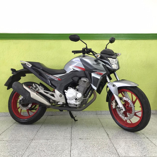 Honda Cb 250 Twister Prata