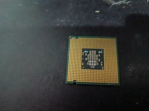 Micro Intel Corel 2 Duo E 400 De 2.40 Ghz 2 M 88/86-q8 A 373 (Usado)