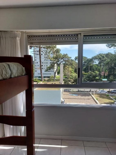 Imagen 8 de 10 de Apartamento En Edificio 12 Lunas De 2 Dormitorios Para Alquiler De Temporada