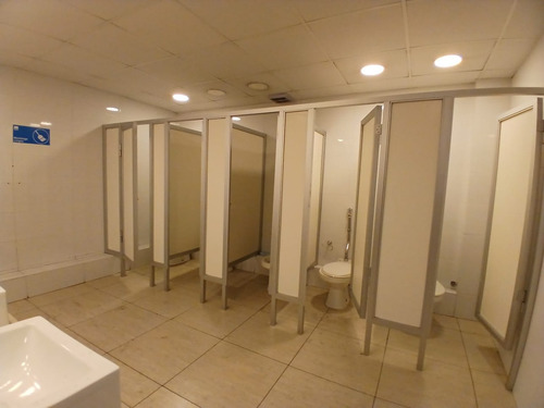 Excelente Local De 1241m2 Con Excelente Exposición En Venta