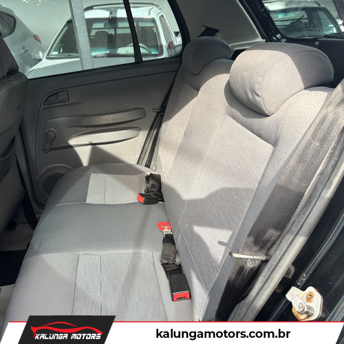 Volkswagen Fox PLUS 1.6MI/ 1.6MI TOTAL FLEX 8V 4P