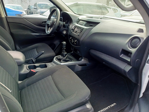 Nissan Frontier 2.5 Xe Dc 4X2 Mt
