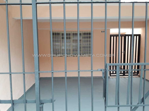 Imagem 2 de 6 de Venda/casa Com 3 Dorms