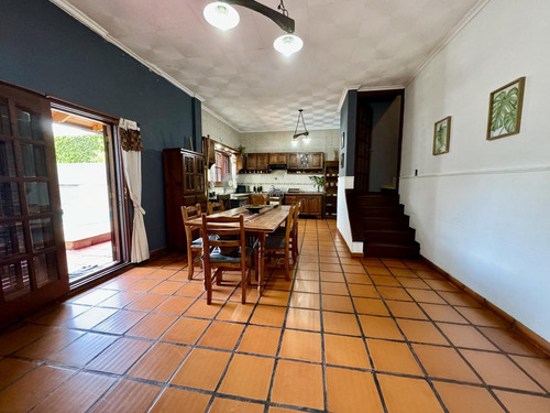 Suipacha 2800 - Casa De 3 Dormitorios En Venta Con Pileta - Rosario, Parque Casado
