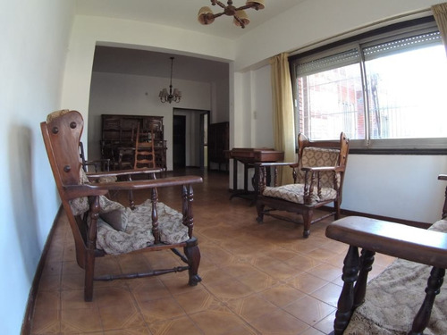Imagen 3 de 14 de Venta Casa Ph Al Frente - Haedo
