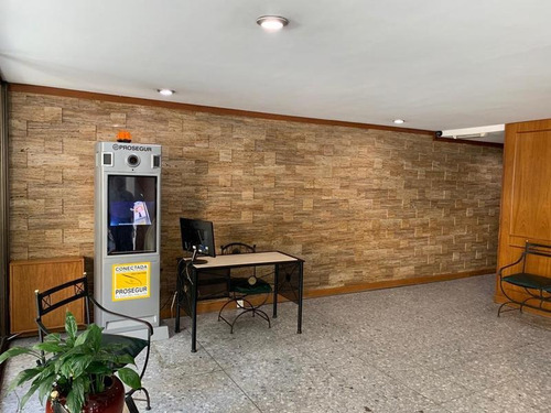 Venta: 2 Dormitorios C/ Dependencia Cocina Con Comedor Diario Torre Muy Luminoso