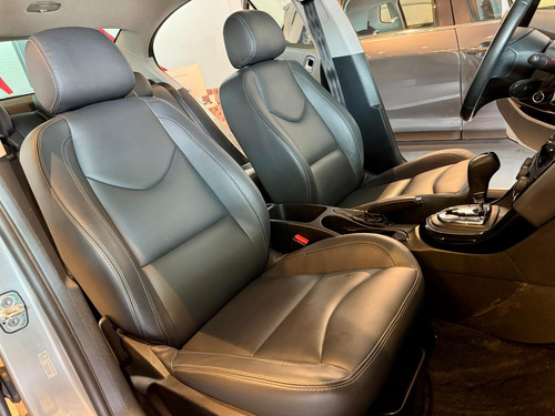 Peugeot 408 SEDAN BUSSINES 1.6 THP TURBO AUTOMÁTICO