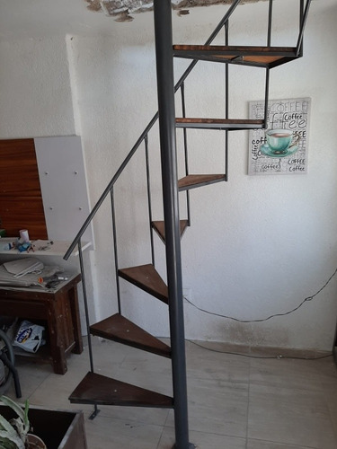 Escaleras Caracol 13500 Colocadas En 2 Horas