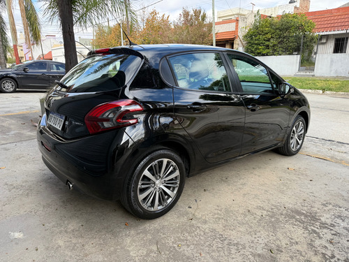 Peugeot 208 1.6 Allure