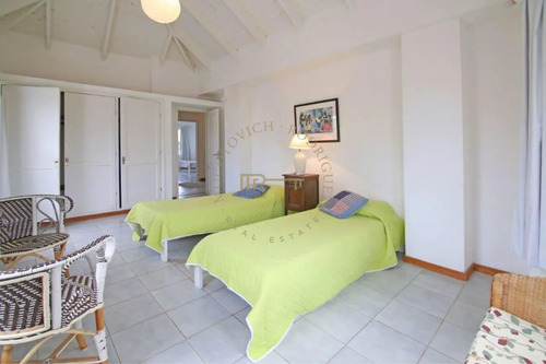 Casa En Alquiler En La Barra - El Tesoro