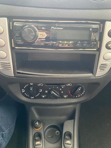 Citroën C3 1.4 8v Glx Flex 5p