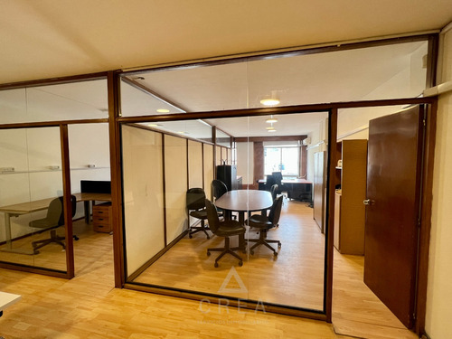 Venta Oficina Ciudad Vieja Buen Metraje Orientacion Norte 91m2 Edificados
