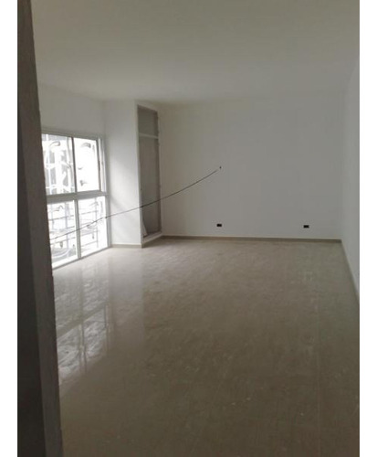 Dos Dormitorios Con Patio, Sobre Pellegrini En Construccion!!