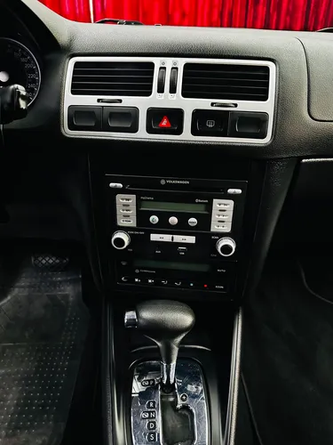 Volkswagen Jetta At