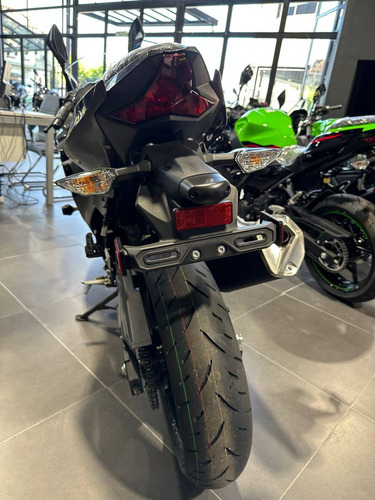 Imagen 6 de 18 de Kawasaki Ninja 400 0km 2023