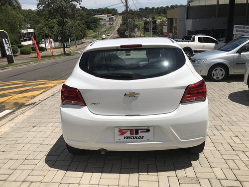 Onix Joy 1.0 Hatch 8v Flex 2020 Troco E Financio