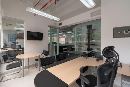 En Alquiler Oficina 127 Mt2 4 Dependencias/1b/2pe Santa Paula