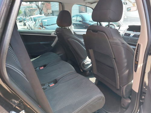 Imagem 8 de 10 de Citroën C4 Picasso 2012 2.0 5p