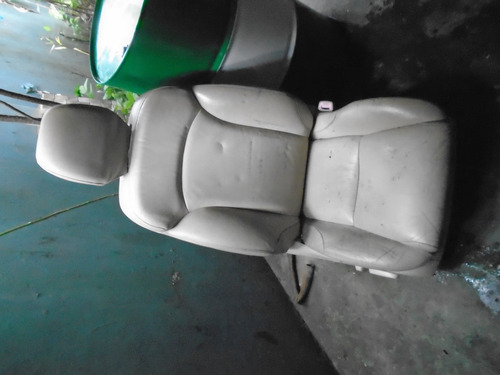 Vendo Asiento Delantero Izq De Lexus Is250 Año 2007 De Cuero