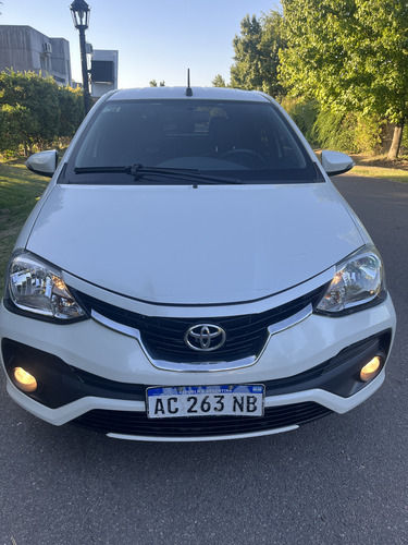 Toyota Etios 1.5 Platinum At