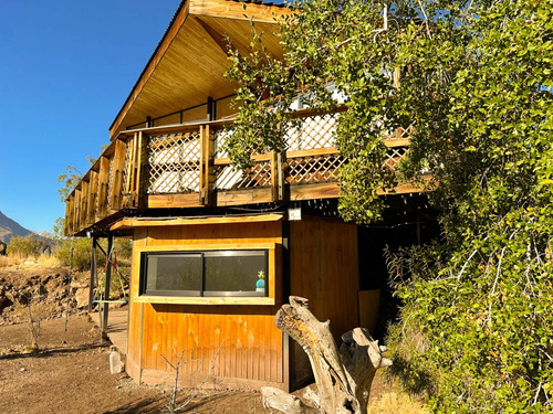 Espectacular Casa En Fundo Con Acceso Controlado Los Andes