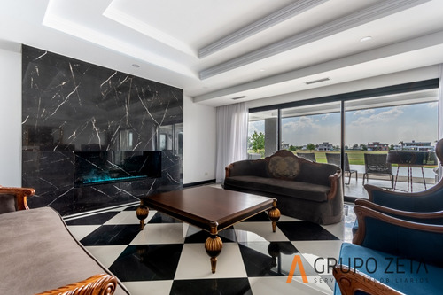 Casa De Lujo En Venta En La Providencia Resort & Country Club, Canning
