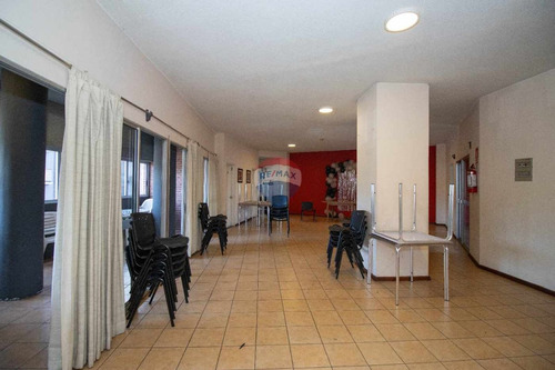 Venta Apartamento 2 Dormitorios Balcón Centro